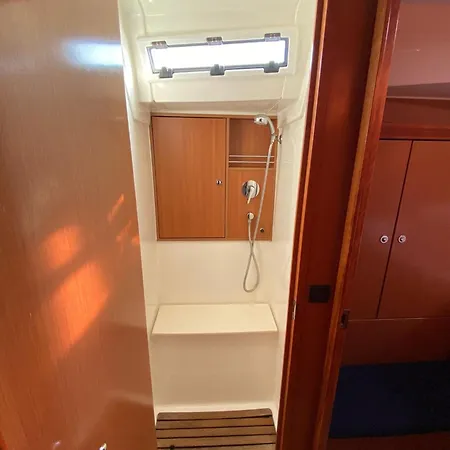 Botel Zeiljacht Incl Schipperservice, Huur Per Hut *